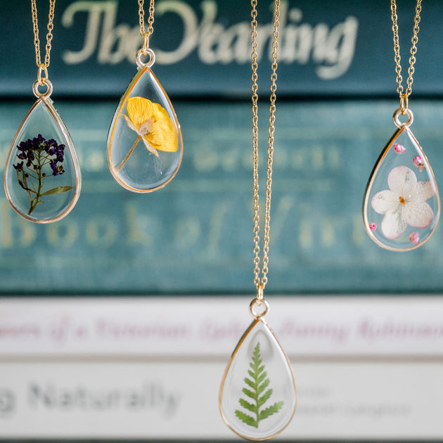 CinnamonFern_Resin_Necklace_Je
