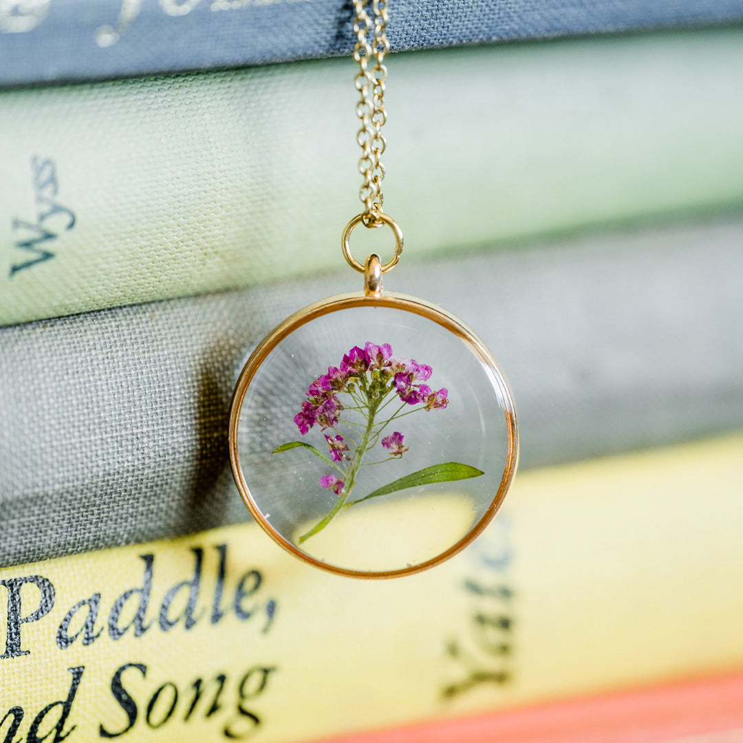 CinnamonFern_Resin_Necklace_Je