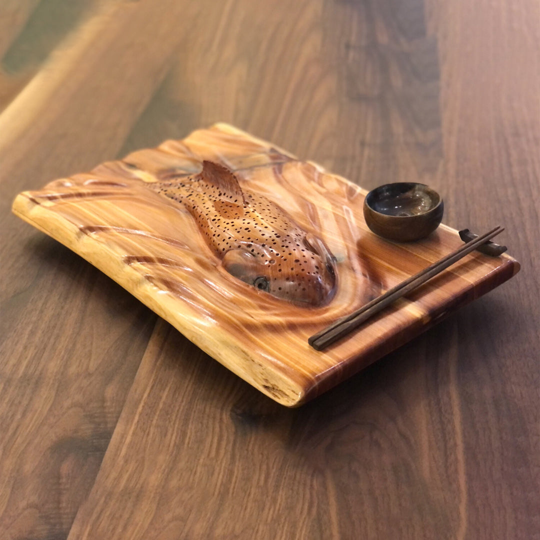 Planche de sushi au saumon